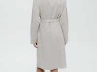 Платье с нагрудными карманами и поясом