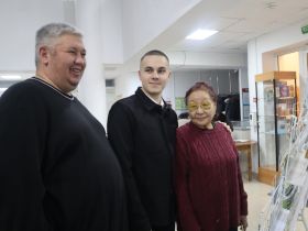 В Якутске открылась выставка к 125-летию Сергея Зверева — Кыыл Уола