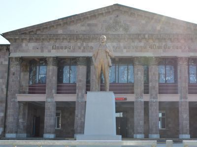 Памятник В.И. Ленину