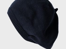 Берет трикотажный для девочек