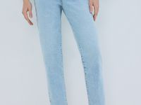 Прилегающие джинсы Mom, Голубой