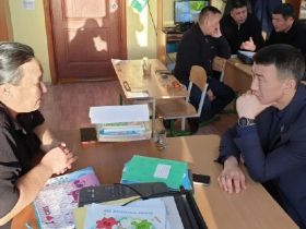 Сергей Местников проверил строительство объектов в Нюрбинском районе