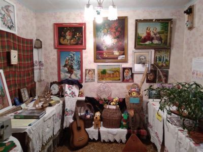 Максимовская сельская библиотека