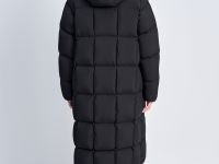 Пуховое пальто с капюшоном свободного силуэта