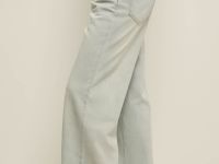 Широкие джинсы со средней посадкой