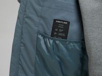 Пуховик с воротником-стойкой и капюшоном