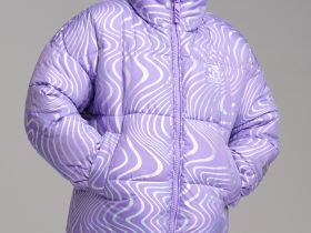 Куртка текстильная с полиуретановым покрытием для девочек