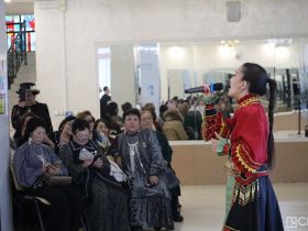 В Якутске открылась выставка-смотр по плетению из конского волоса