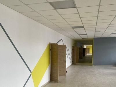 «Единая Россия» проверила ход ремонта школы № 23 Якутска