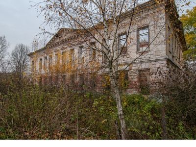 Флигель