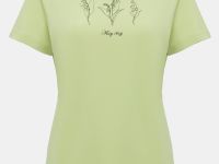 Базовая футболка приталенного силуэта