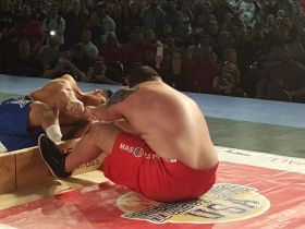 Сенсационная смена мирового лидера в мас-рестлинге