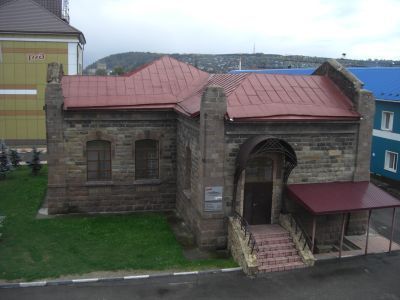 Первое здание железнодорожного вокзала