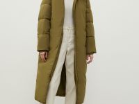 Утепленное пальто oversize с капюшоном