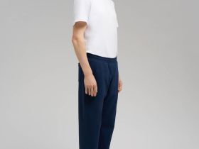 Трикотажные джоггеры из футера