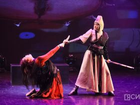 Якутские студенты готовятся к премьере мультимедийного спектакля «Лики Олонхо 2.0»