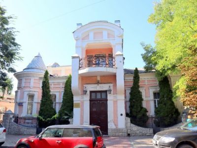 Жилой особняк городского архитектора Г.Н.Сальникова. Ранний модерн