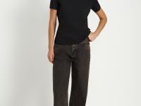 Футболка приталенного силуэта