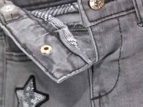 Джинсы для маленькой девочки