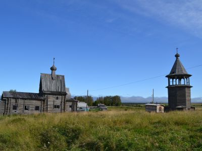 Церковь Василия Блаженного, 1824 г., колокольня, 1783 г. (деревянные)