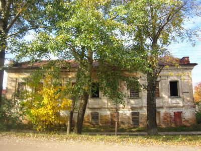 Дом, в котором в 1917-18 гг. находился Военно-революционный Комитет, установивший Советскую власть в г. Орлове