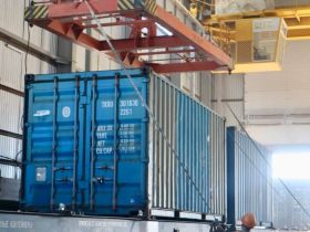 В Якутию из Беларуси доставили первый прямой контейнерный груз