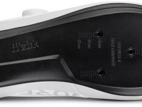 Велотуфли Fizik Tempo Artica GTX (белый / серый 42)