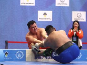 Мас-рестлеры Якутии прошли в финал чемпионата России
