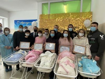 В Алданском районе Якутии вручены первые сертификаты регионального капитала "Дети столетия"