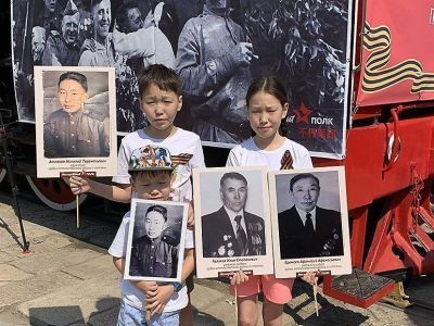 Якутяне прошли в Бессмертном полку в Пекине