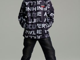 Куртка текстильная с полиуретановым покрытием для мальчиков (ветровка)