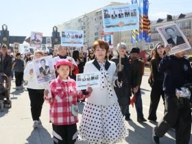 Фото. В Якутске акция «Бессмертный полк» собрала более 50 тысяч человек