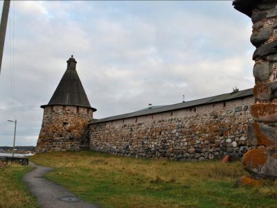 Прясло между Прядильной башней и Сушилом