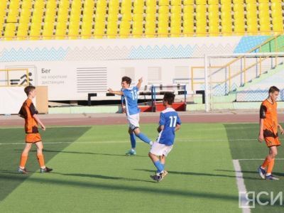 Якутские футболисты добились победы в домашнем матче ЮФЛ