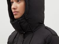 Пуховое пальто с капюшоном