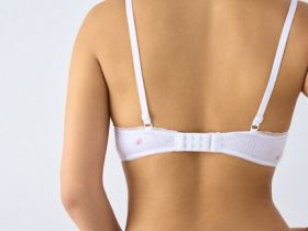Бюстгальтер с формованными чашками, Белый