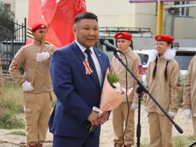 В Якутске поздравили ветеранов с 80-летием окончания Второй мировой войны