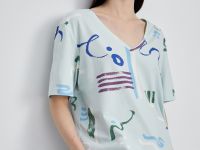 Футболка с абстрактным принтом