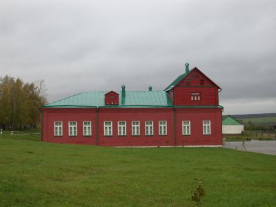 Бывшая церковно-приходская школа