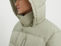 Пальто утепленное с воротником-стойкой