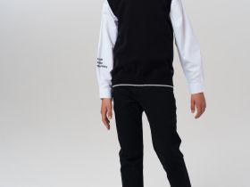 Жилет трикотажный для мальчиков