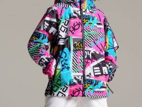 Куртка текстильная с полиуретановым покрытием для девочек (ветровка)