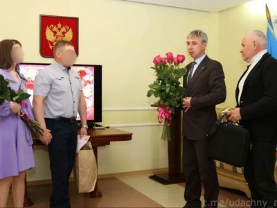 Мобилизованного из Удачного поздравили с днем бракосочетания