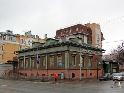 Дом, где в 1936 г. жила поэтесса Маргарита Алигер