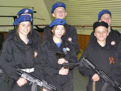 Омоновцы организовали тематическое мероприятие о Михаиле Калашникове для юных патриотов