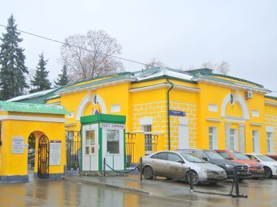 Северный боковой флигель