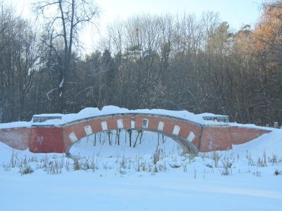 Горбатый мостик