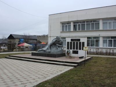 Памятник павшим в годы Великой Отечественной войны