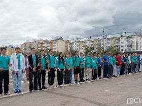 В Якутске юные дипломаты почтили память героев Великой Отечественной войны