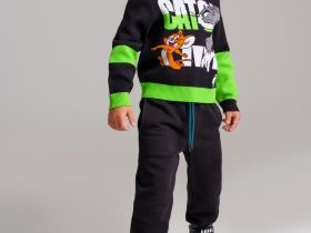 Свитер трикотажный для мальчиков